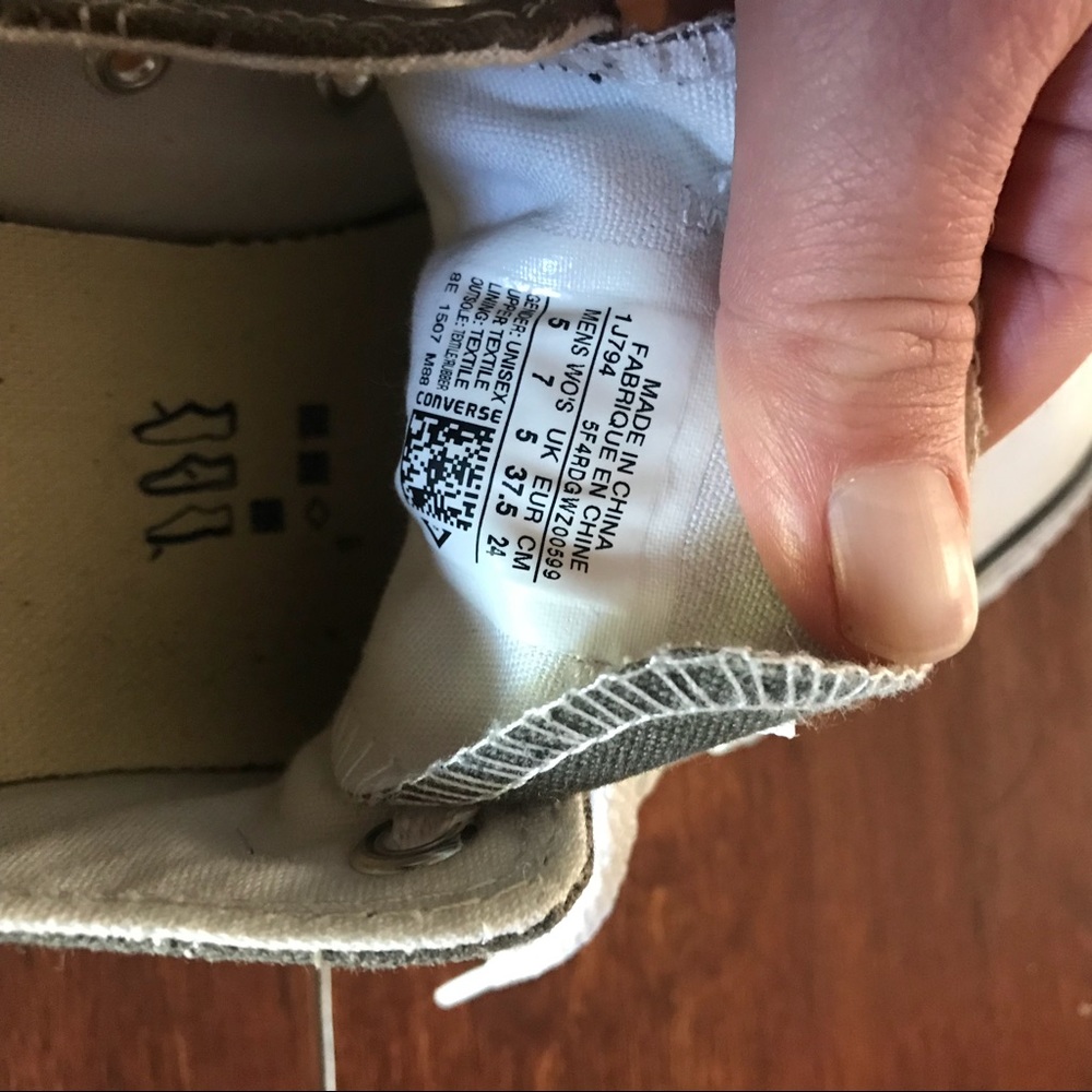 Converse - Picture 3 of 3